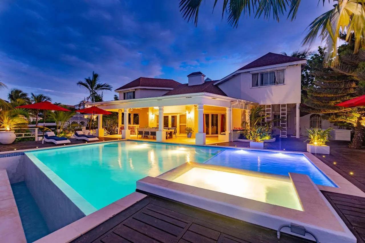 Villa Northwinds - At Orange Hill - Private Pool Nassau